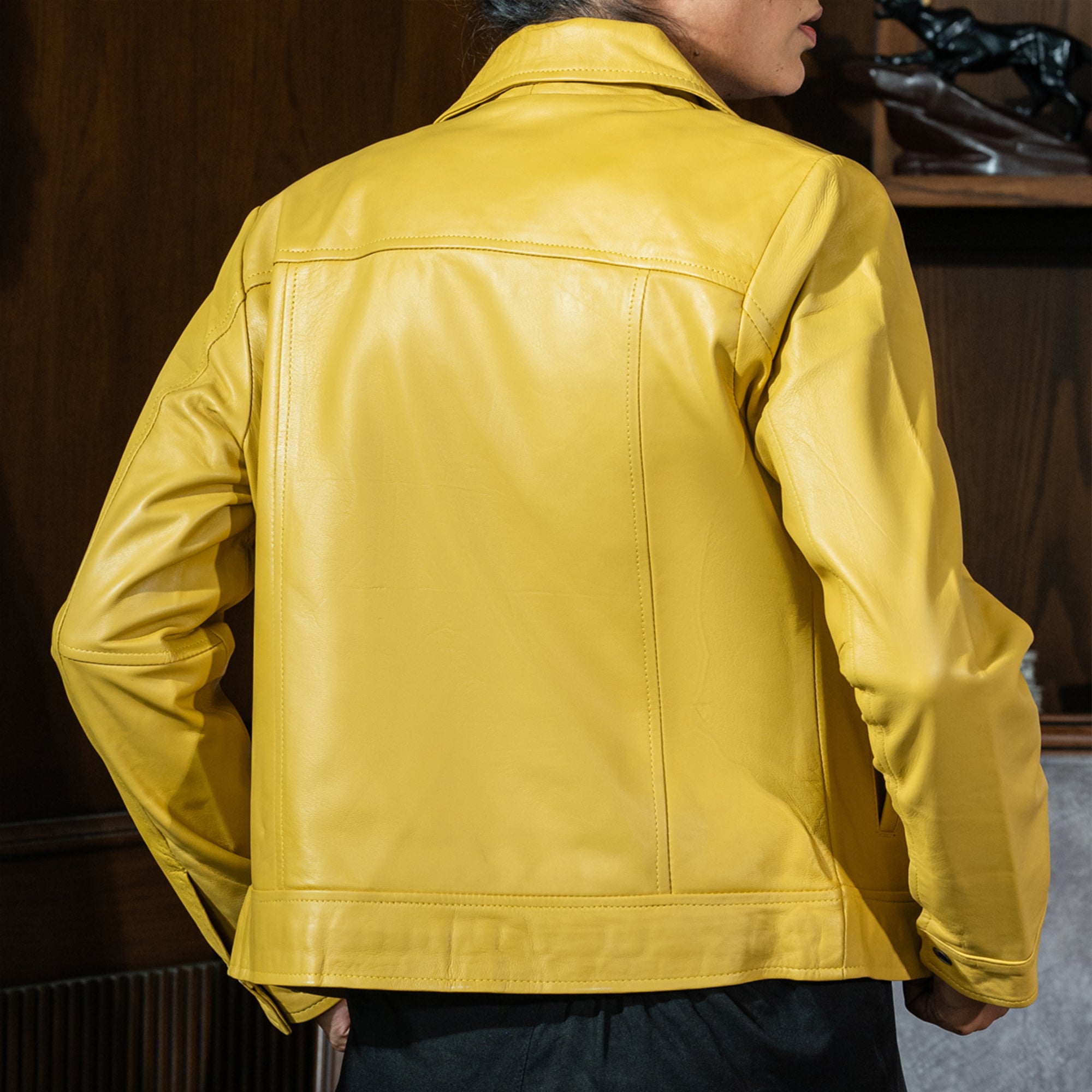 Women’s Classic Polo Collar Jacket