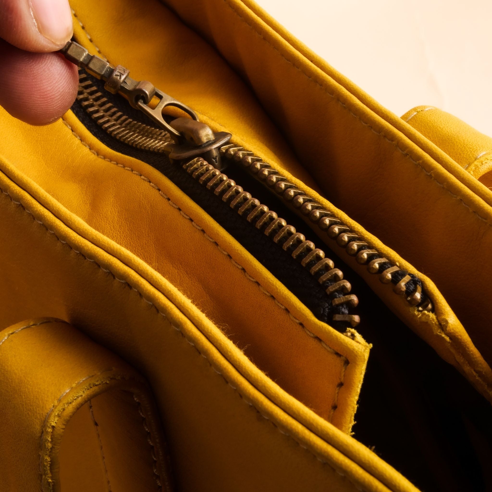 Everyday Womens Mustard Yellow Leather Zipper Tote Bag