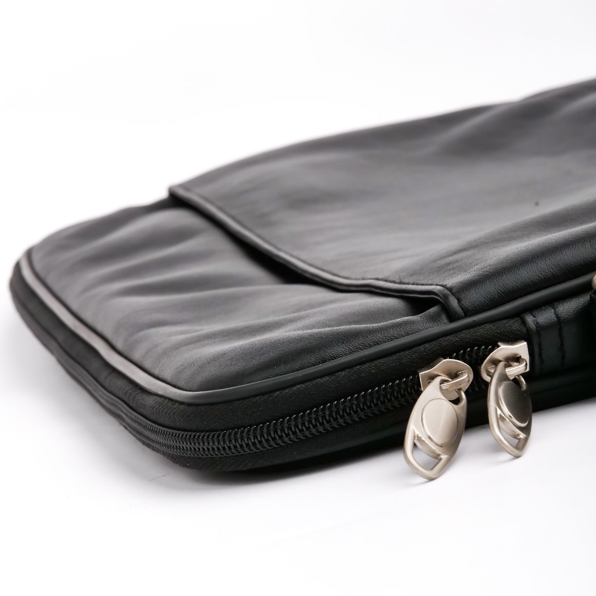 The Folio Sleek Slim Black Leather Laptop Bag