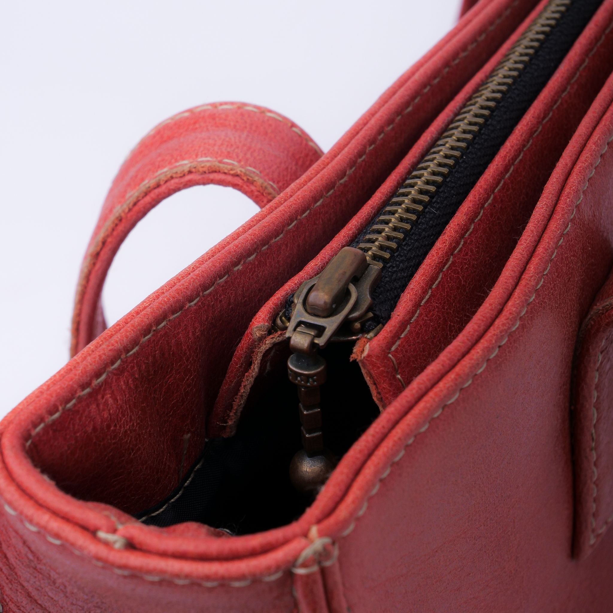 Everyday Womens Candy Red Leather Zipper Tote Bag