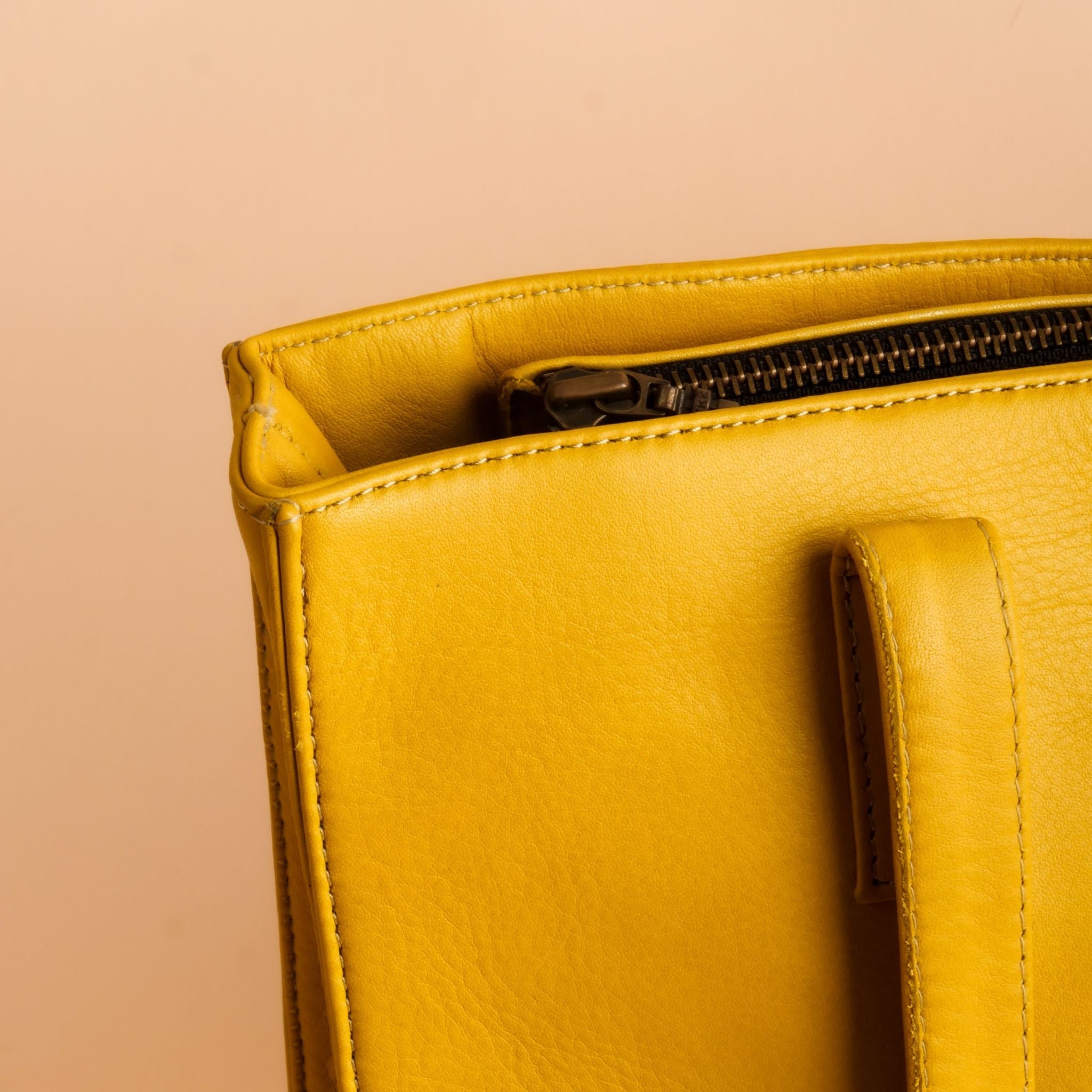 Everyday Womens Mustard Yellow Leather Zipper Tote Bag