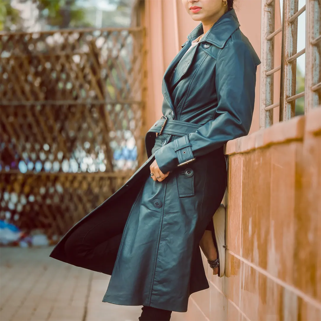 How to get smell 2025 out of leather jacket